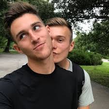 Dominic Chaz Johnson®