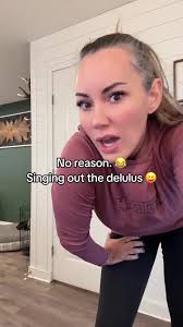 Ya. I’m just bored and trying to stay sane. 😂 not sure it’s working LOL  #danceitout #sabrinacarpenter #singing #fun #dance