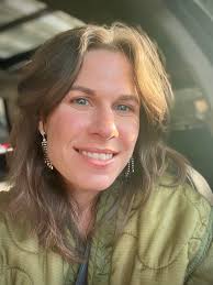 Looking to move into an apartment or house in the Salt Lake area,  preferably in Millcreek or Sugar House, around February 1, 2026. My budget  is about $800–900 all in. Please DM