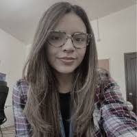 Wendy Perla's Instagram, Twitter & Facebook