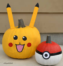 This halloween, try one of these creative pumpkin decorating ideas for your porch display. 10 Halloween No Carve Pumpkin Ideas Of Favorite Kids Characters
