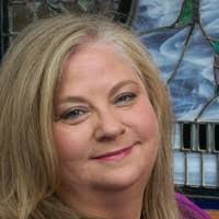 Lana Pollard's Instagram, Twitter & Facebook