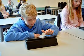 Du har som elev rett til et godt og inkluderende miljø. Hver Femte Barneskoleelev Har Ipad Pa Skolen Er Det Sa Lurt Smp No Nyheter Nyheter Fra Alesund Sunnmore Og Nordvestlandet