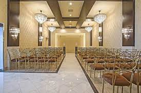 Modern Chic Wedding Chapel In Las Vegas Affordable Las Vegas Wedding Packages At Chapel Las Vegas Weddings Las Vegas Wedding Chapel Las Vegas Wedding Packages