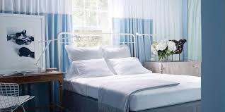 Biru muda lemon top anda akan terlihat lembut jika dipadukan dengan bawahan warna biru muda, seperti celana atau rok jeans. Sulap Rumah Jadi Lebih Adem Dengan 4 Kombinasi Warna Cat Biru Ini