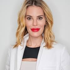 Noelle Brown's Instagram, Twitter & Facebook