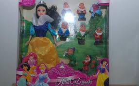 Schneewittchen unde die sieben zwerge / titlu franceză: Alba Ca Zapada Si Cei Sapte Pitici Set Figurine La Doar Arhivat