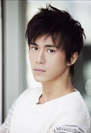 Underworld Crown Prince" Chen Chuhe, once again walks the rivers and lakes,  performing the "handsome, strong and miserable" life