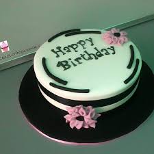 Birthday Cakes For Ladies In Nigeria Pin By Chioma Ontopclassics On Nigerian Cakes Cake Desserts Food