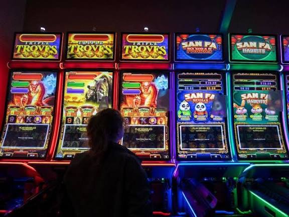 Petersburg's Live! Casino opens — the closest casino to Richmond - Axios Richmond