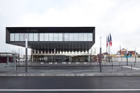 Streets and houses search if you can't find something, try satellite map of bezons, yandex map of bezons, or. Nouvel Hotel De Ville De Bezons Von Ecdm Architects Burogebaude