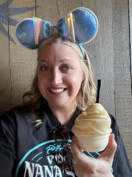 My favorite souvenir from the Dole Whip Plantation 🍍 my pineapple shark💛