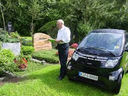 Wir gestalten gärten mit liebe und hingabe. Helmut Weskott Feiert 75 Geburtstag Dega Galabau Das Magazin Fur Den Garten Und Landschaftsbau