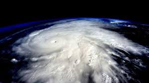 Los huracanes producen vientos fuertes, lluvias abundantes y tormentas eléctricas. El Mundo Nunca Ha Sufrido Un Huracan De Categoria 6 Pero Ese Dia Podria Estar Cerca Los Angeles Times