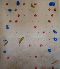 Die kletterwand muss an der wand befestigt werden. Boulderwand Kletterwand Selber Bauen So Wird S Gemacht