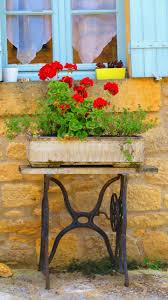 Auβer löffel und gabeln brauchen sie dafür auch ein altes holzbrett. Upcycling Ideen Fur Den Garten Die Schonsten Inspirationen Brigitte De