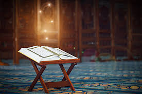 Surat al fil diturunkan sebagai pembuktian kebenaran ayat terakhir yang menyangkut kebinasaan para pendurhaka. Surat Al Fiil Makna Bacaan Dan Terjemahannya Kumparan Com