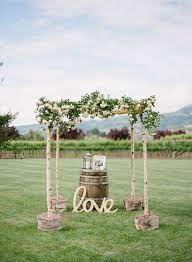 31 Styling Ideas For A Rustic Farm Wedding Wedding Themes Rustic Diy Wedding Arch Rustic Farm Wedding
