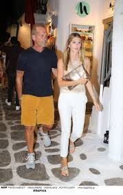 Πετροσ κωστοπουλοσ oλεσ οι ειδησεισ και τα τελευταια νεα για το tag πετροσ κωστοπουλοσ media 07/07/2021 12:47 O Petros Kwstopoylos Se Hlikia 12 Etwn Emoiaze Poly Me Thn Korh Toy Amalia Marie Claire O Ti Exei Shmasia Gia Tis Gynaikes