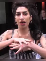 Amy Winehouse Kratzer Blake