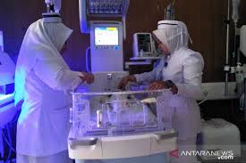 Jadi, tidak perlu khawatir berlebihan lagi ya, saat melihat perubahan bab si kecil? Rsud Pariaman Rawat Intensif Bayi Lahir Dengan Berat 700 Gram Antara News