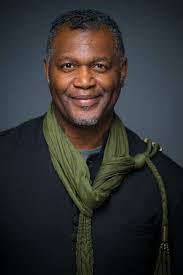 Stacey Dizon's Instagram, Twitter & Facebook