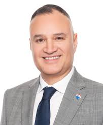 MAURICIO ROSILLO real estate broker in Pincourt