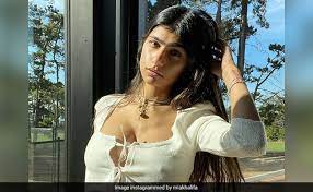 The farmers' protest and the subsequent ban on the internet has been making international headlines. Mia Khalifa S Reaction To Sign Saying She Has Regained Consciousness