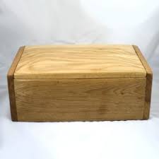 We have a variety of dog memorial ideas, and even personalized urns and breed specific memorials. Personalised Pet Urns Keepsakes Jewellery My Pet S Ashes