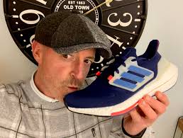 The @brooksrunning Hyperion Elite 5 with all-new DNA Gold PEBA midsole.  Fall 2025.