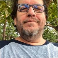 Otto Meza's Instagram, Twitter & Facebook