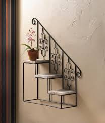 Three Pretty Platforms Are Ready To Showcase Your Green Thumb This Stunning Plante Decoracao De Ferro Decoracao De Ferro Forjado Decoracao De Parede