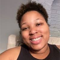 Courtney Eley's Instagram, Twitter & Facebook