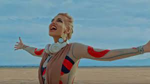 Her music career began at the age of nine, after being cast in the television mus. Dara Rolins Pod Sa Rozbit Official Video Youtube
