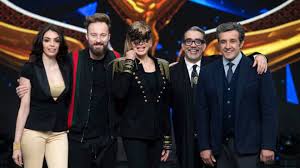 Il cantante mascherato è realizzato da rai1 in collaborazione con endemolshine italy. Il Cantante Mascherato 2021 Nomi Concorrenti Giudici E Maschere