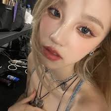 yuqi Bade (yuqiBadeizmirsong)