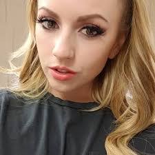 Ashley Edick's Instagram, Twitter & Facebook