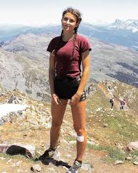 The Best Running Short Outfits To Rock A Casual Look Sommer Wanderoutfit Wanderkleidung Frauen Outdoor Bekleidung