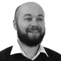 90+ "Dr Lloyd" profiles