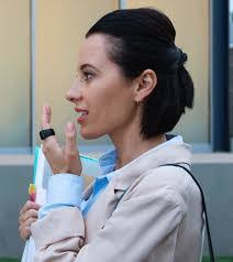 Lori Neuhardt's Instagram, Twitter & Facebook