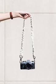 Diy Macrame Camera Strap Mud And Magnolias Diy Camera Strap Camera Strap Camera Strap Tutorial
