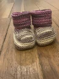 Free knitting pattern for fancy baby socks. Knitting Patterns Galore Preemie 90 Free Patterns