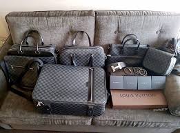 Louis Vuitton Collection 110 Damier Graphite Collection Owner Chose To Be Anonymous Group Louis Vuitton Louis Vuitton Handtaschen Louis Vuitton Sammlung
