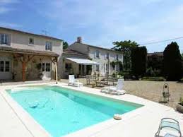 Vente Chambres D Hotes Ou Gite En Poitou Charentes Maison A Vendre Decoration Exterieur Et Maison