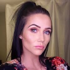 Nikki Volk's Instagram, Twitter & Facebook