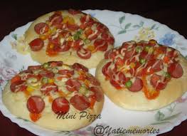 Kulit / roti pizza merupakan adoana dasar dari terbentuknya sajian pizza. Resepi Roti Pizza Mini Mudah Pawtaste Com