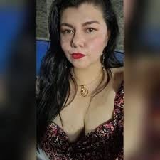 Estoy viendo Teresa y wey la cara de aurora cuando habla de su boda con  Martín vs su cara cuando se entera de que Mariano está soltero, amiga  checate de tu obsesión,