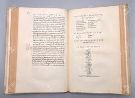新約タイトル ページから 1550年スティーブンス ギリシャ語新約聖書、1611 AV の基になる公認へ (受信テキスト)の写真素材・画像素材  Image 26475284