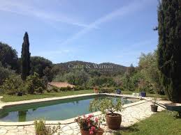 Hya Res Au Milieu Des Vignes A 15 Minutes Des Plages Port Aa C Roport Et Gare Tgv Sur Un Hectare De Terrain Boisa C Agra C Menta C D Hyeres Piscine Bord De Mer