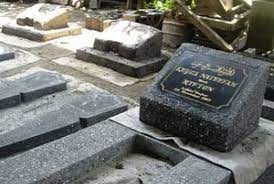 Check spelling or type a new query. Jelang Ramadhan Pengrajin Batu Nisan Kebanjiran Order Republika Online